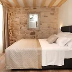Teuta Gostinjska kuća Trogir