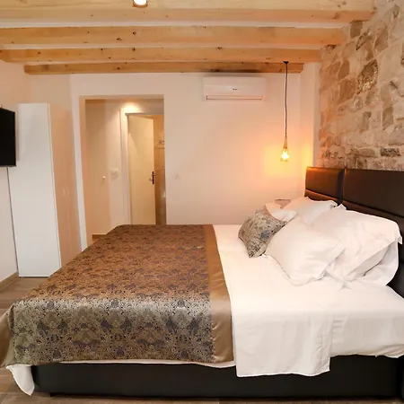 Teuta 3* Trogir