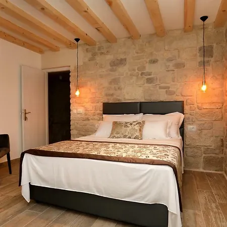 Teuta Casa de hóspedes