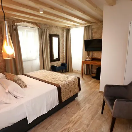 Πανσιόν Teuta