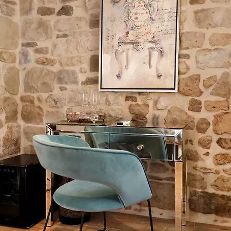 Casa de hóspedes Teuta 3*