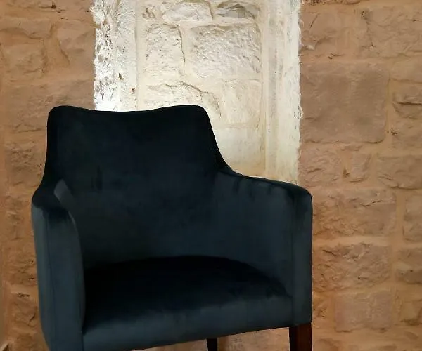 Teuta 3* 特罗吉尔