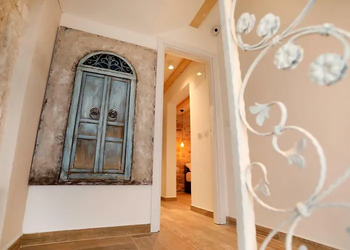 Teuta Pensionat Trogir